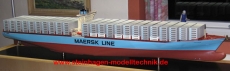 GFK Rumpf 11000 TEU Containerschiff EMMA MAERSK E-Klasse - 1:200