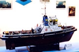 GFK Aufbau fr Schlepper Smit Nederland  1:20   143 cm