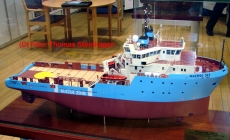 GFK Rumpf Ankerziehschlepper MAERSK DEE // ESVAGT OBSERVER / CONNECTOR - Modellmastab 1:50  113 cm